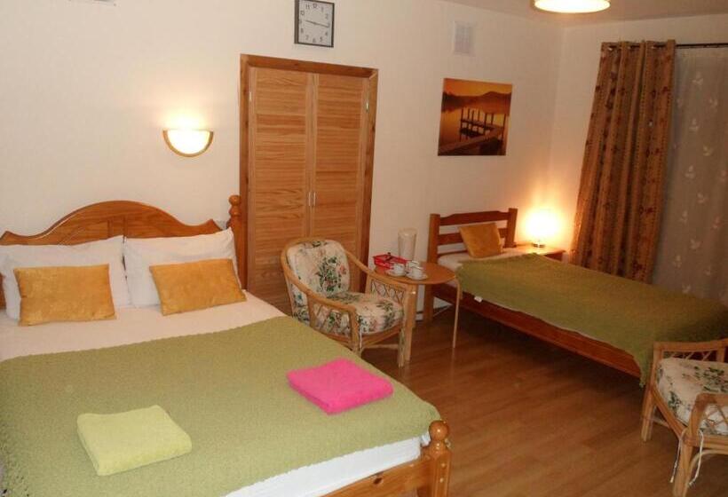 Семейный Номер, Stansted Airport Lodge