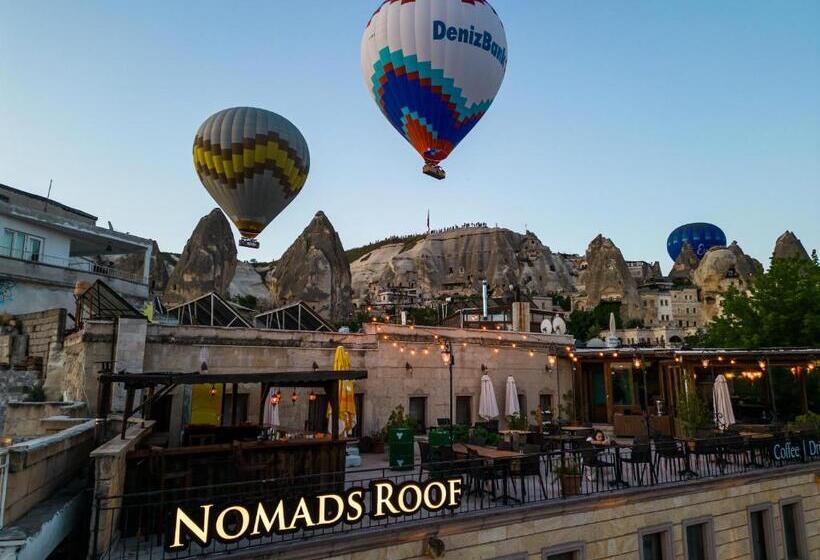 Кровать в Общей Комнате, Nomads Cave Hotel & Rooftop