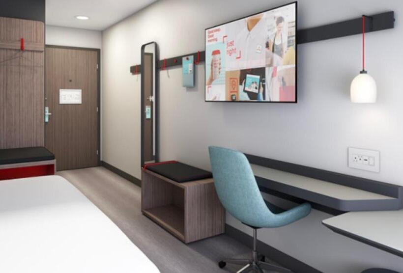 适合残疾人士使用的带超级大床的标准间, Avid Hotels   Macon North, An Ihg