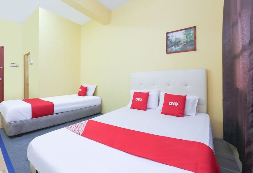 Трехместный Номер Deluxe, Oyo 90321  Bajet Sri Manal