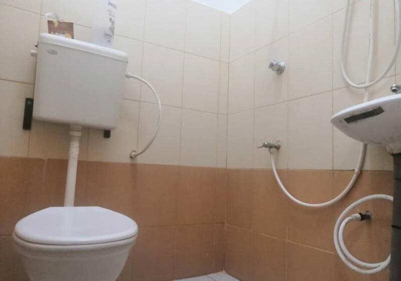 Номер Deluxe, Oyo 90321  Bajet Sri Manal