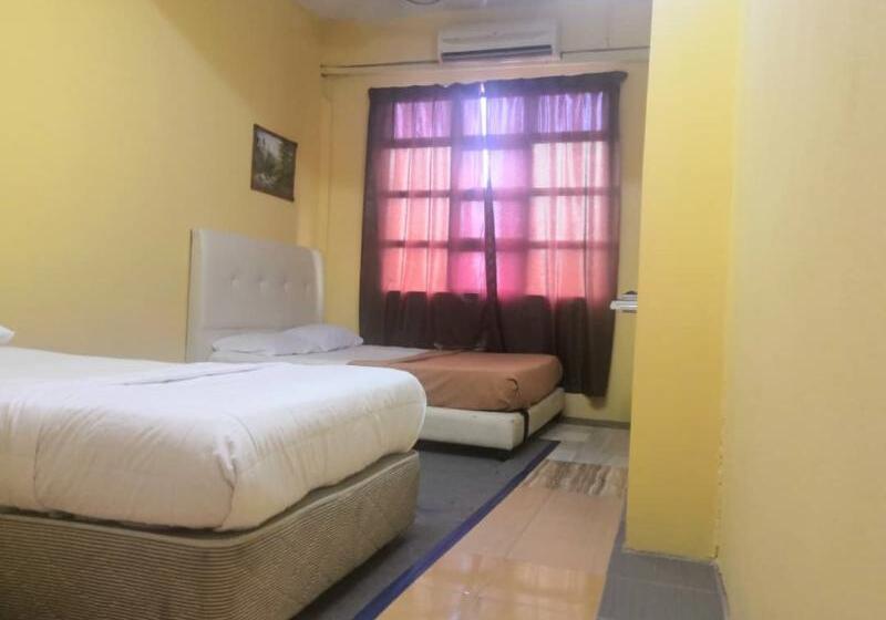 Трехместный Номер Deluxe, Oyo 90321  Bajet Sri Manal
