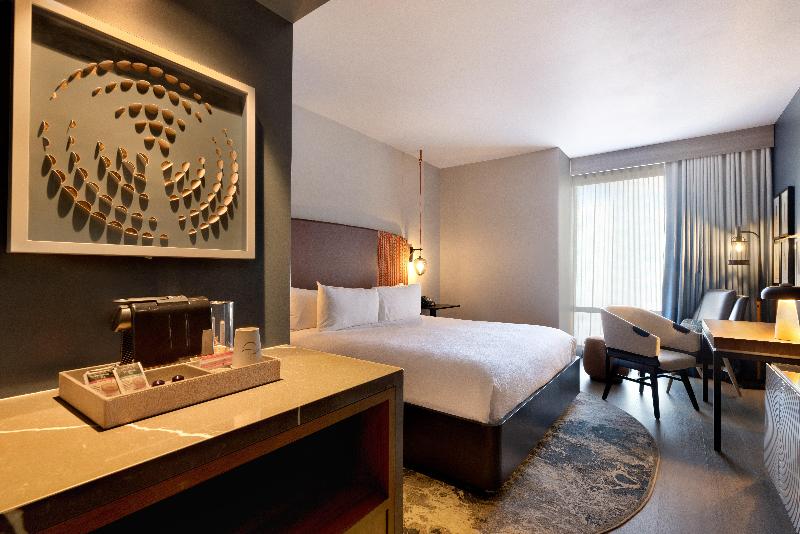 스탠다드 룸 킹사이즈 침대, Indigo   Silverthorne, An Ihg