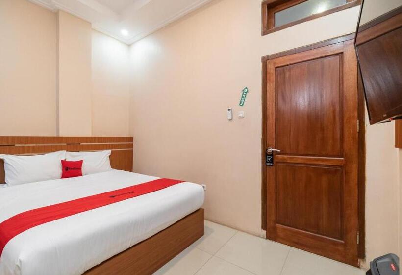 سوییت, Reddoorz Syariah Near Rs Mata Padang