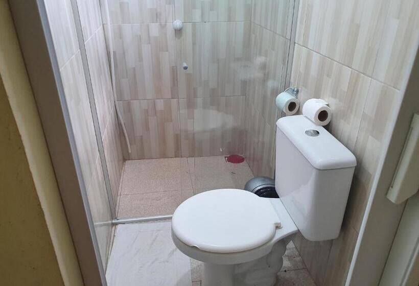 Chambre Triple Standard, Pousada Lumi