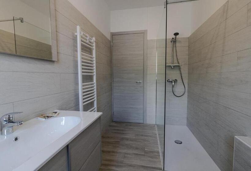 Студия Стандарт, Residence Il Muretto