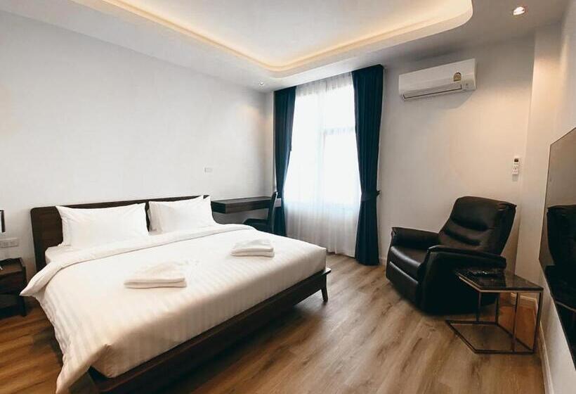 اتاق لوکس با تخت بزرگ, Play Poshtel & Cafe