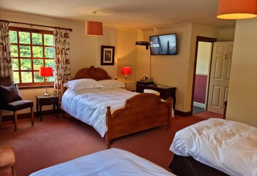اتاق خانوادگی, Killean Farmhouse B&b