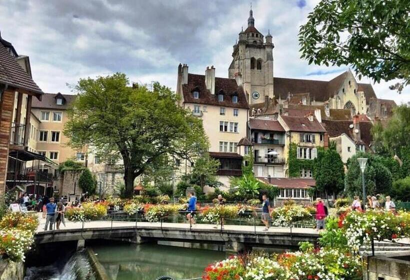 استودیو خانوادگی, Le Grand Moulin Des Tanneurs B&b Et Love Room