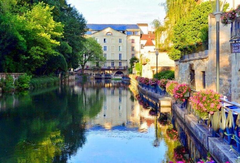 اتاق استاندارد با وان آب گرم, Le Grand Moulin Des Tanneurs B&b Et Love Room