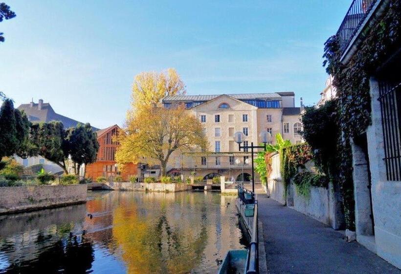 استودیو خانوادگی, Le Grand Moulin Des Tanneurs B&b Et Love Room