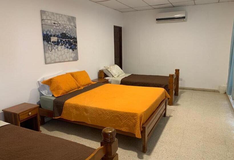 Quarto Quádruplo Estandar, Julianna Country House