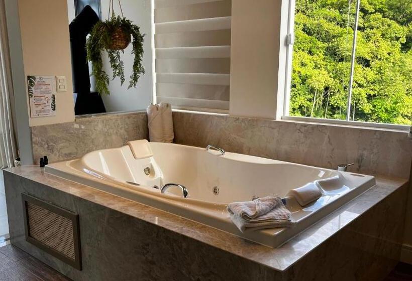 Люкс Кровать Кинг, Resort Ecoar
