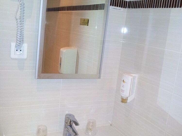 اتاق راحتی, Citotel Du Port Rhu