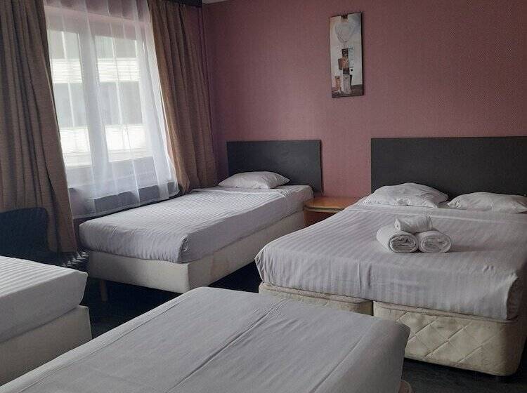 اتاق استاندارد چهار تخته, Albergo