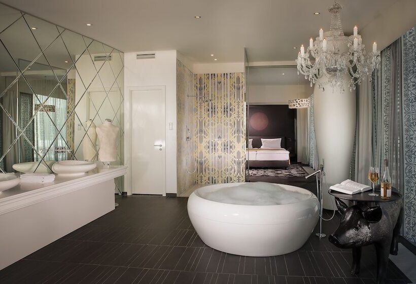 Королевский Люкс, Kameha Grand Bonn