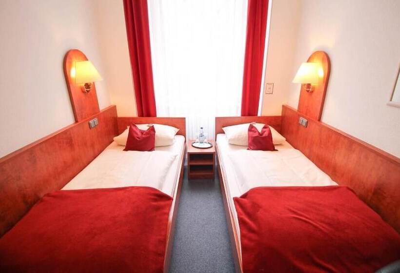 اتاق اکونومی, West An Der Bockenheimer Warte