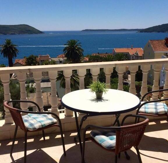 اتاق استاندارد سه تخته با سرویس بهداشتی مشترک, Guest House Vila Eli