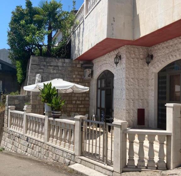 اتاق استاندارد سه تخته با سرویس بهداشتی مشترک, Guest House Vila Eli