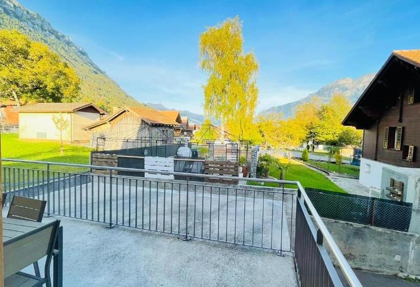 Шале 1 Спальня, Swiss Chalet Holidays Ringgenberg