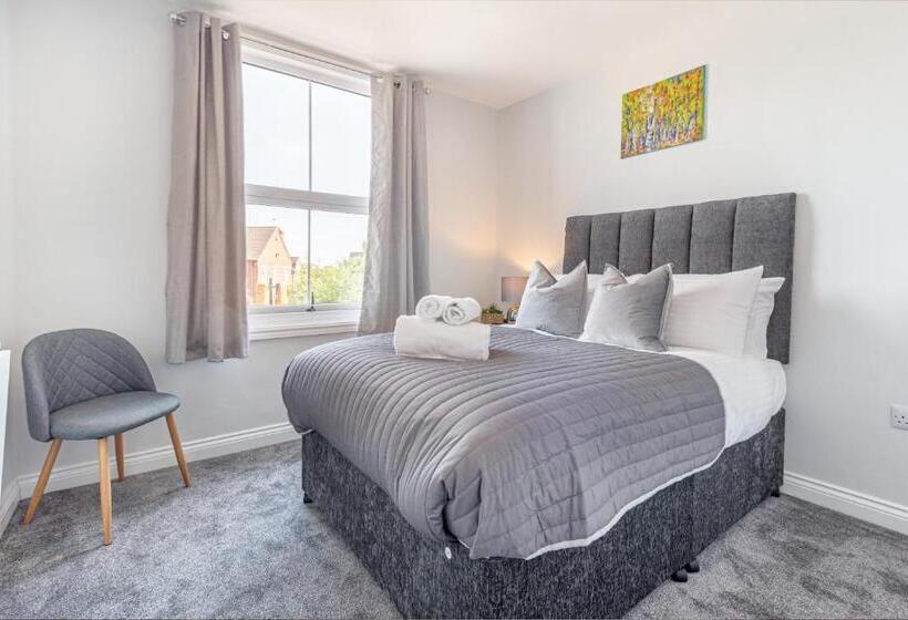 Апартаменты 2 Спальни, Host & Stay   The Bull Inn, 3 Double Rooms
