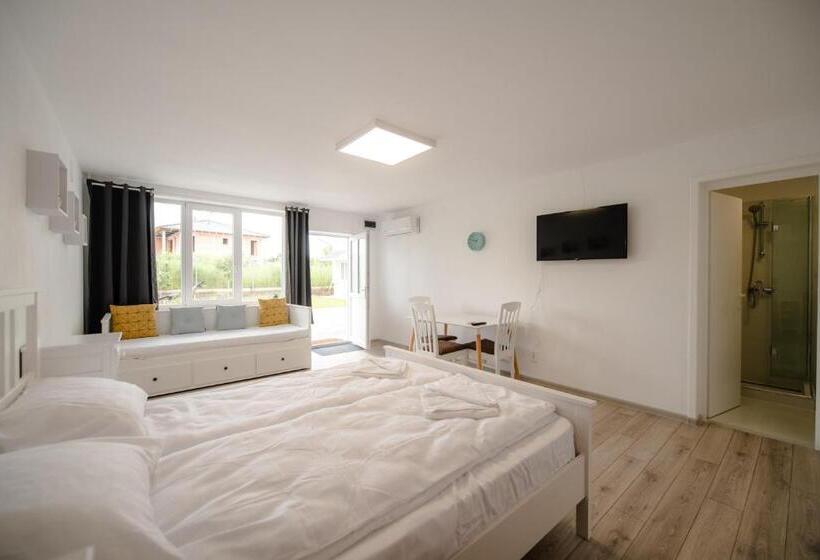 اتاق استاندارد, Pixel Guesthouse