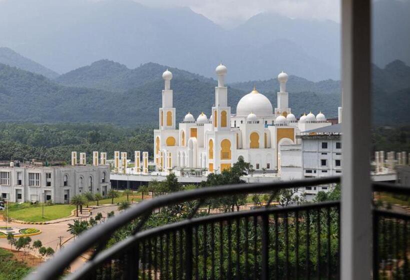 발코니가 있는 스위트, Fezinn Hotel   Best Wayanad Hotel In 2024