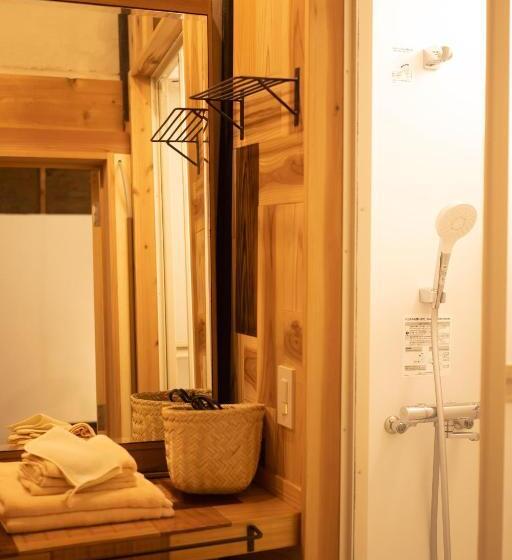 디럭스 룸, 六根ゲストハウス Rokkon Guest House