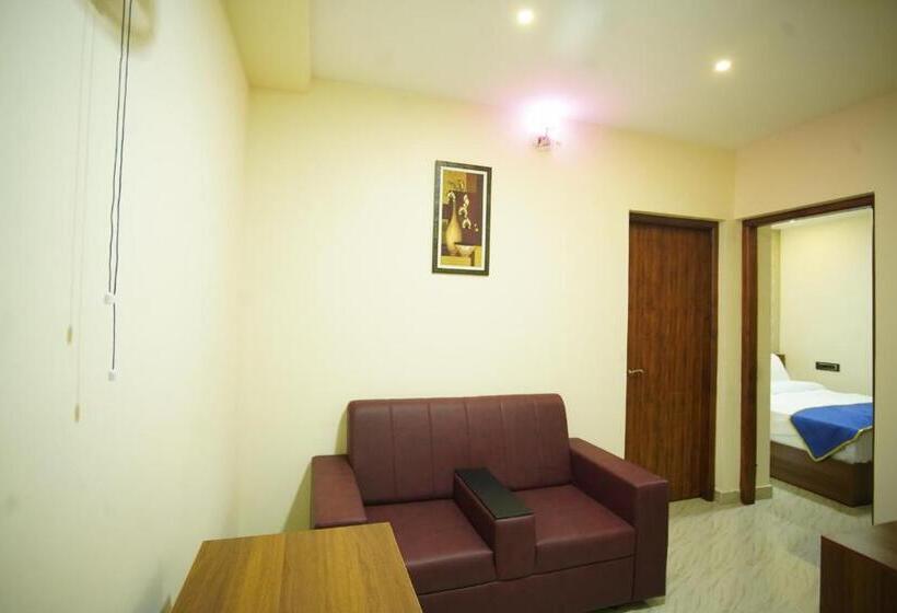 Четырехместный Номер Стандарт, Builda Park Inn
