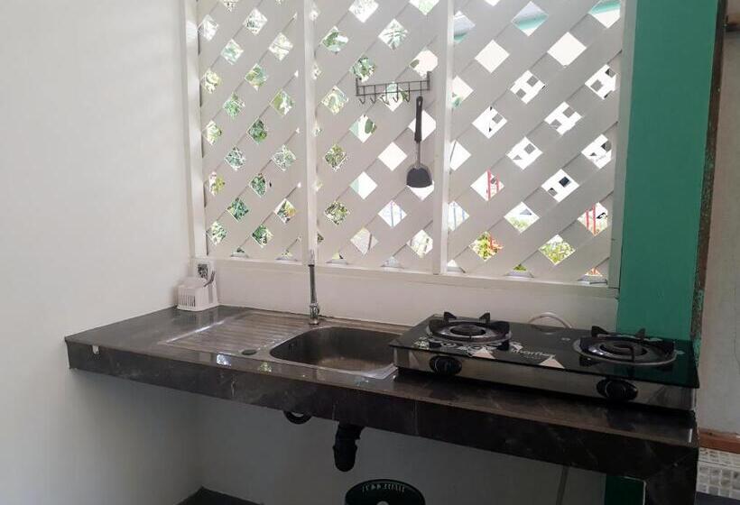 بنجلو سوبيريور, Sunya Cottage