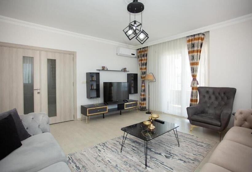 آپارتمان 1 خوابه با چشم‌انداز دریا, Leena Suites