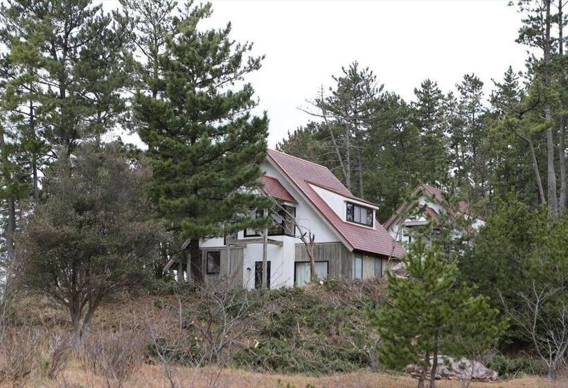 بانگلوی استاندارد, Okinoshima Resort Island Park
