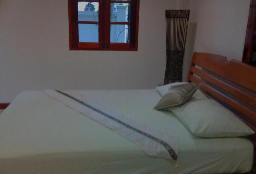 Номер Стандарт Вид на Сад, Bed & Breakfast Chiang Rai
