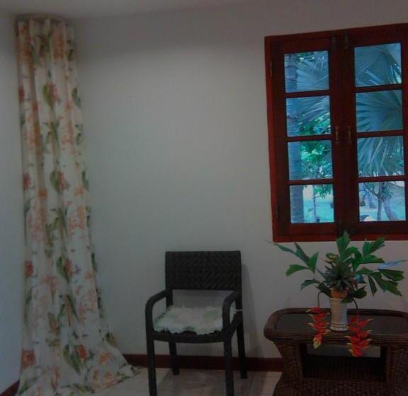 Номер Стандарт Вид на Сад, Bed & Breakfast Chiang Rai
