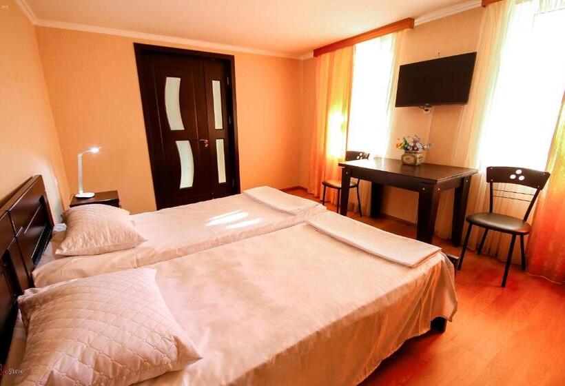 Standard room with outdoor bath, Green Garden Guest House