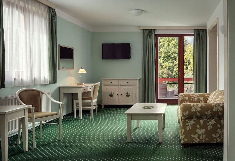 スイート, Golf & Spa Kunětická Hora