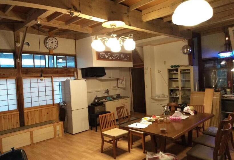 스탠다드 트리플 룸, Minpaku Sarai Nikkoya