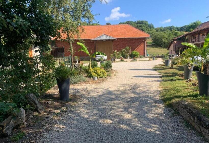Семейный Номер, Le Domaine Du Lavoir