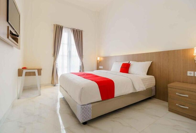 Люкс Superior, Reddoorz Plus Syariah @ Jalan Dr Sutomo Padang