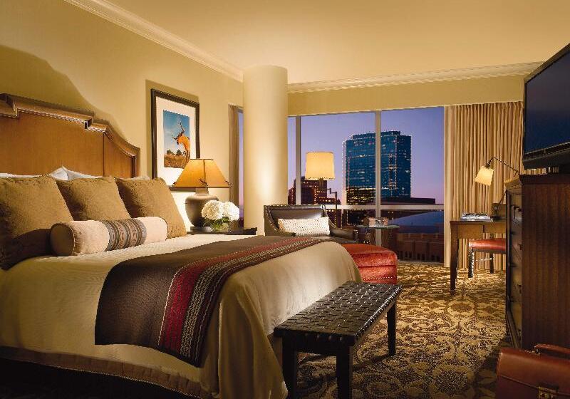 اتاق پرمیوم, Omni Fort Worth