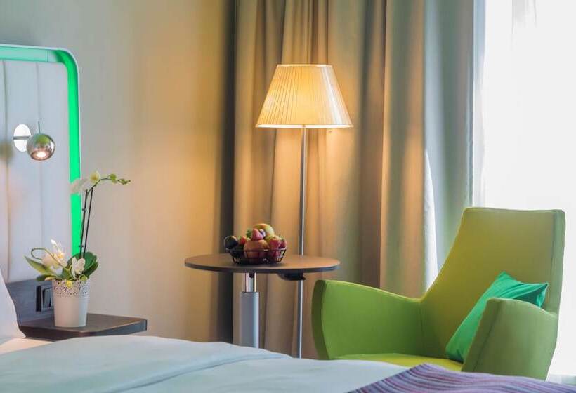 اتاق استاندارد با چشم‌انداز پارک, Park Inn By Radisson Frankfurt Airport