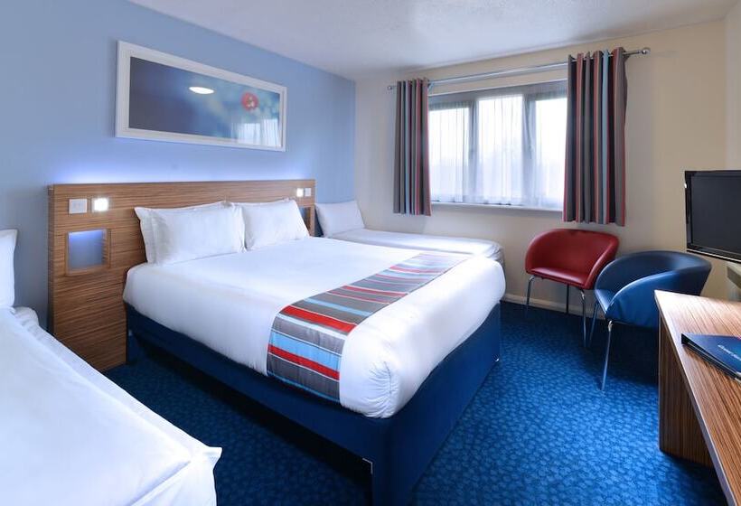 اتاق خانوادگی, Travelodge Limerick Castletroy