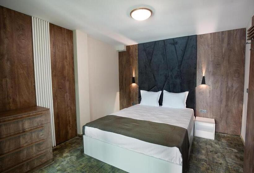 Апартаменты 1 Спальня Вид на Бассейн, Villa Euphoria