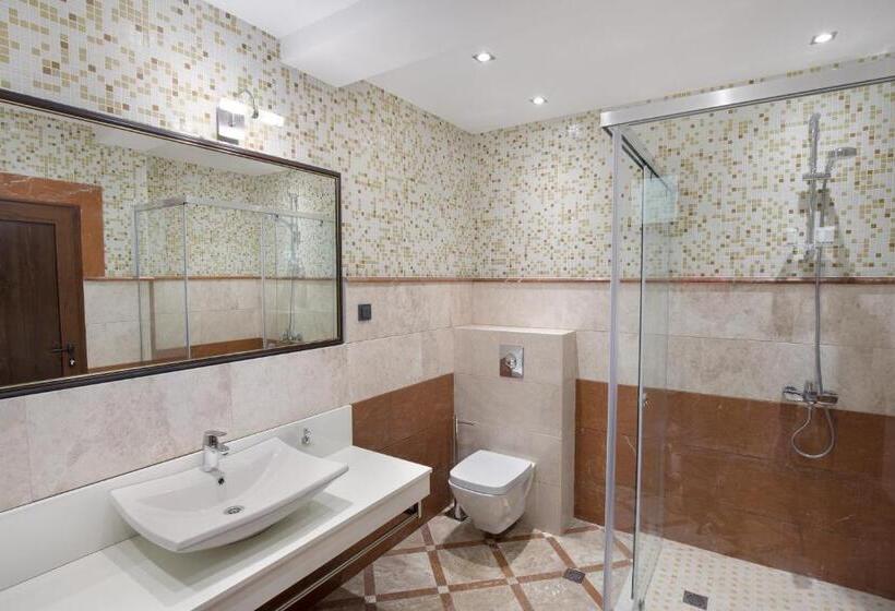 Трехместный Номер Стандарт с Балконом, Villa Euphoria