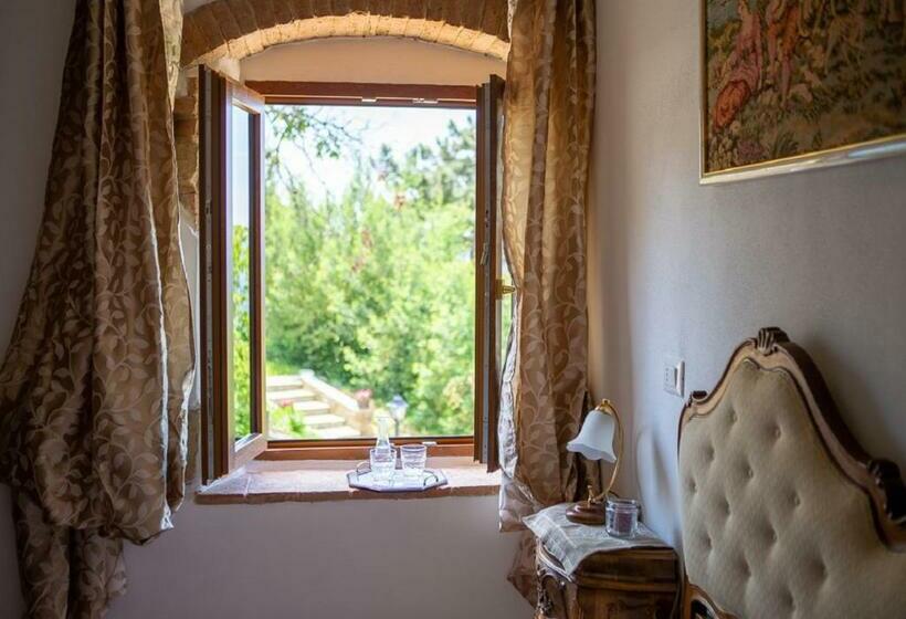 Номер Стандарт Вид на Сад, Agriturismo I Millepini
