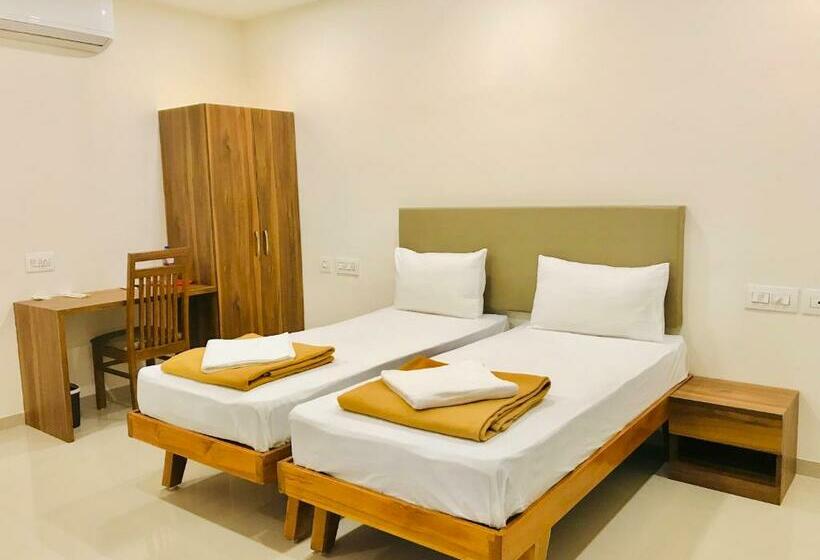 标准间, Malli Resort