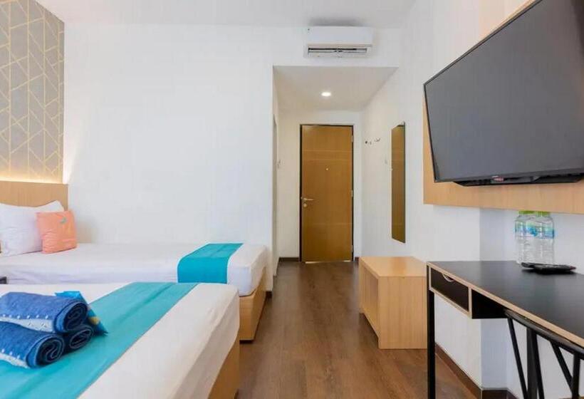 اتاق سوپریور, Sans Hotel Box Mansion Surabaya By Reddoorz