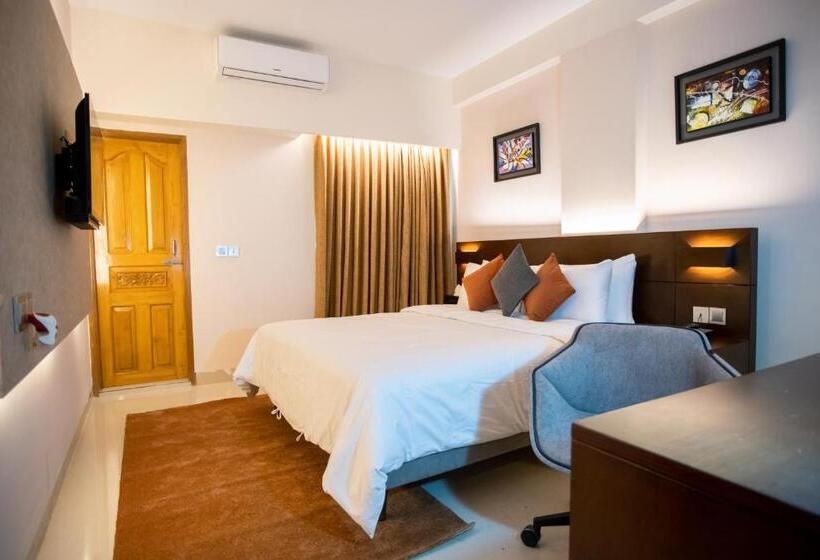 Номер Deluxe, Jatra Flagship Sylhet City Centre