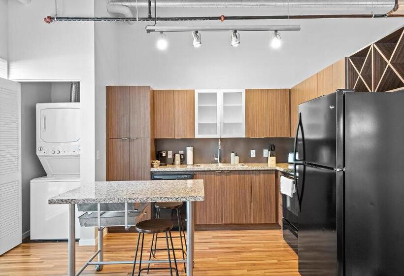 استودیوی استاندارد, Kasa South Side Pittsburgh