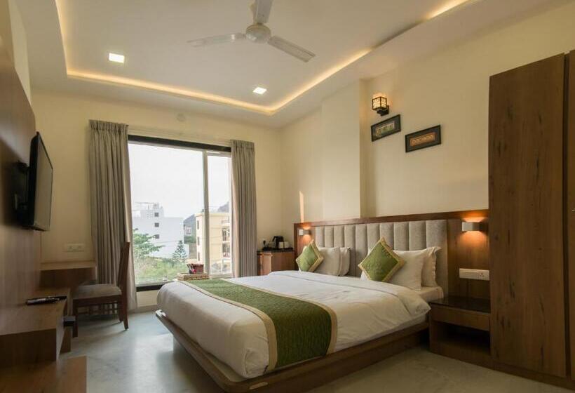 Quarto Deluxe, Rabbit Ratnam  By Udaipur Hotels